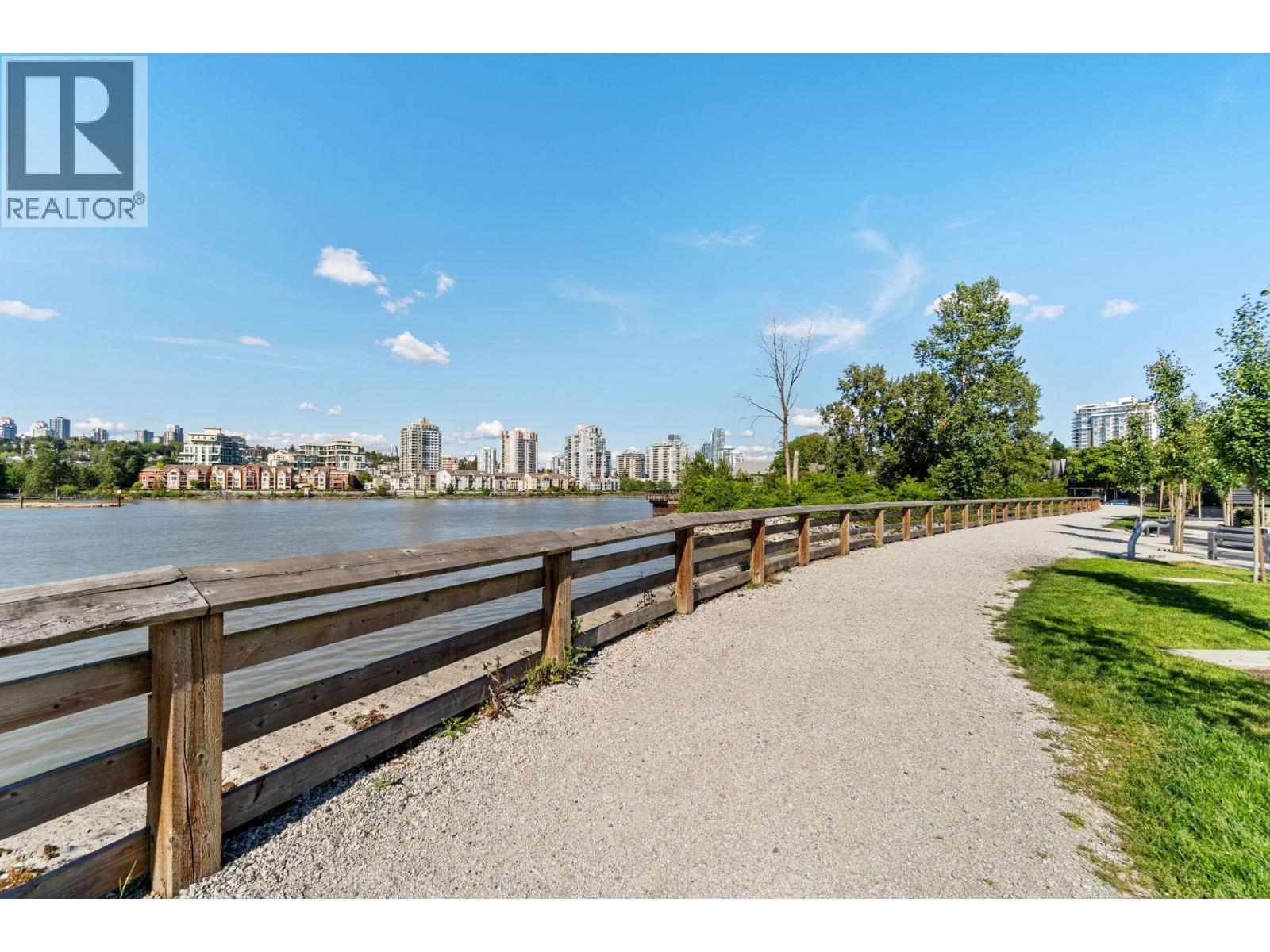 Photo 25 of 46 488 Furness Street, New Westminster BC