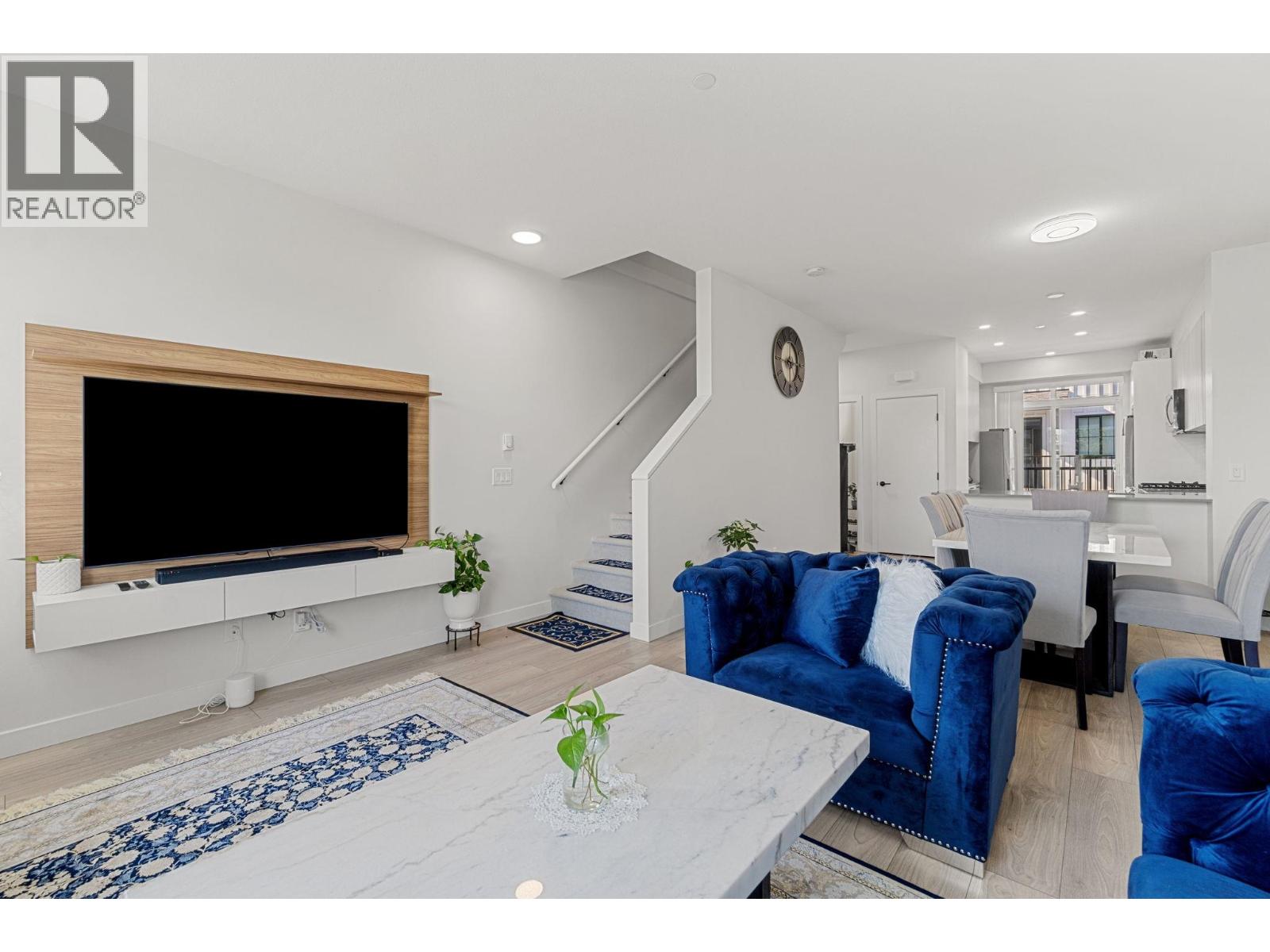 Photo 4 of 46 488 Furness Street, New Westminster BC