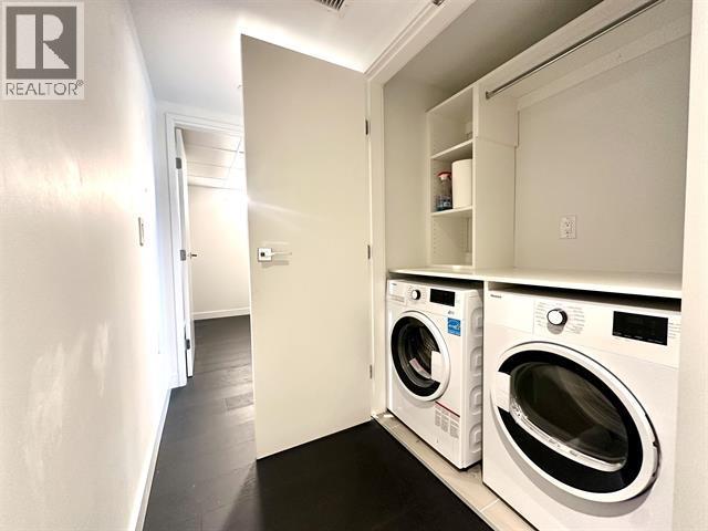 Photo 3 of 1406 888 Richards Street, Vancouver BC