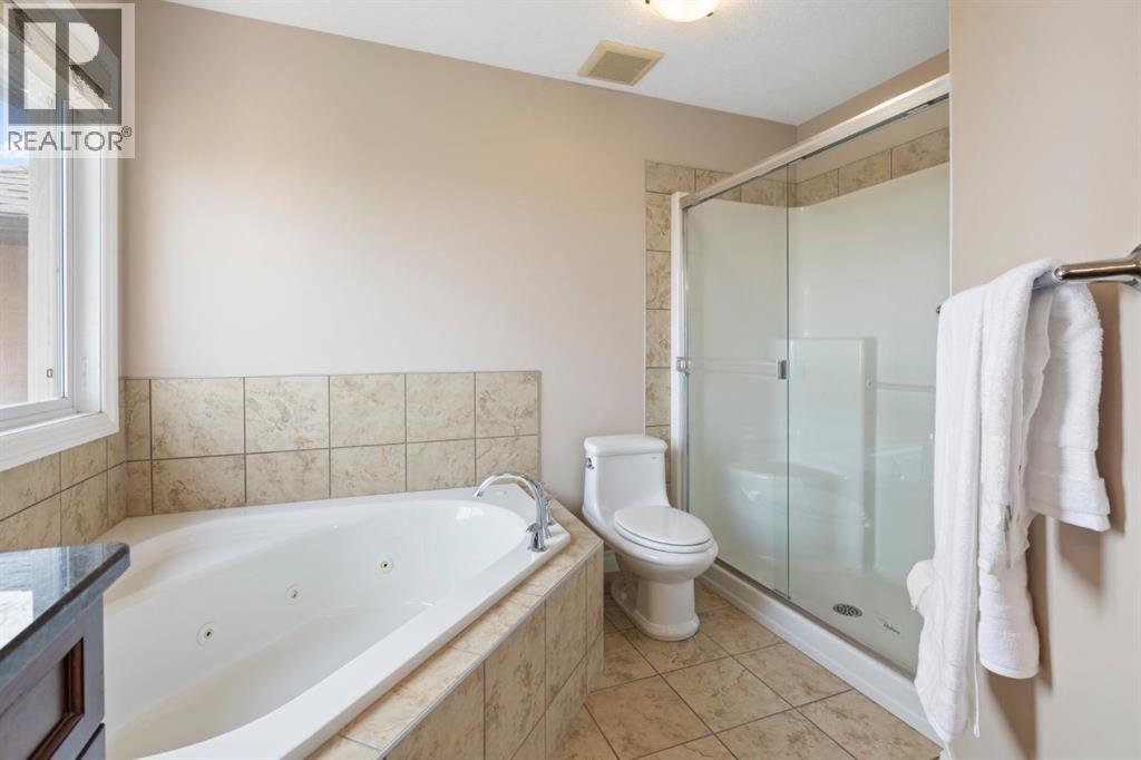 Photo 16 of 139 Sherwood Hill Nw, Calgary AB