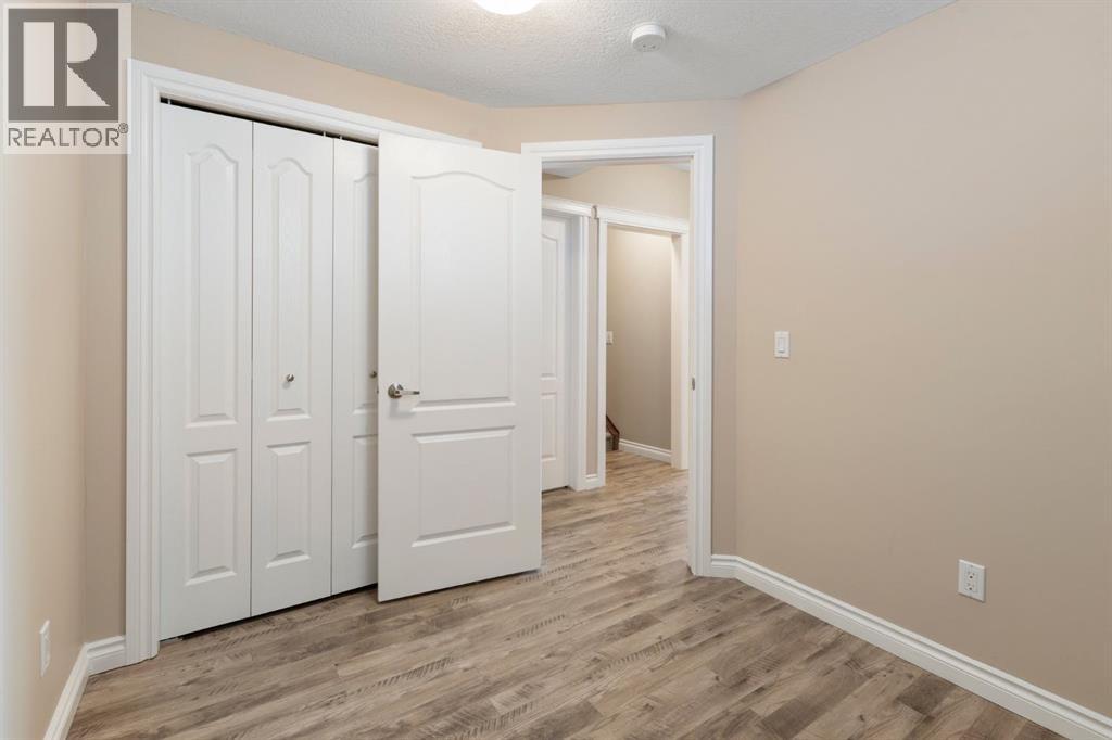 Photo 42 of 139 Sherwood Hill Nw, Calgary AB