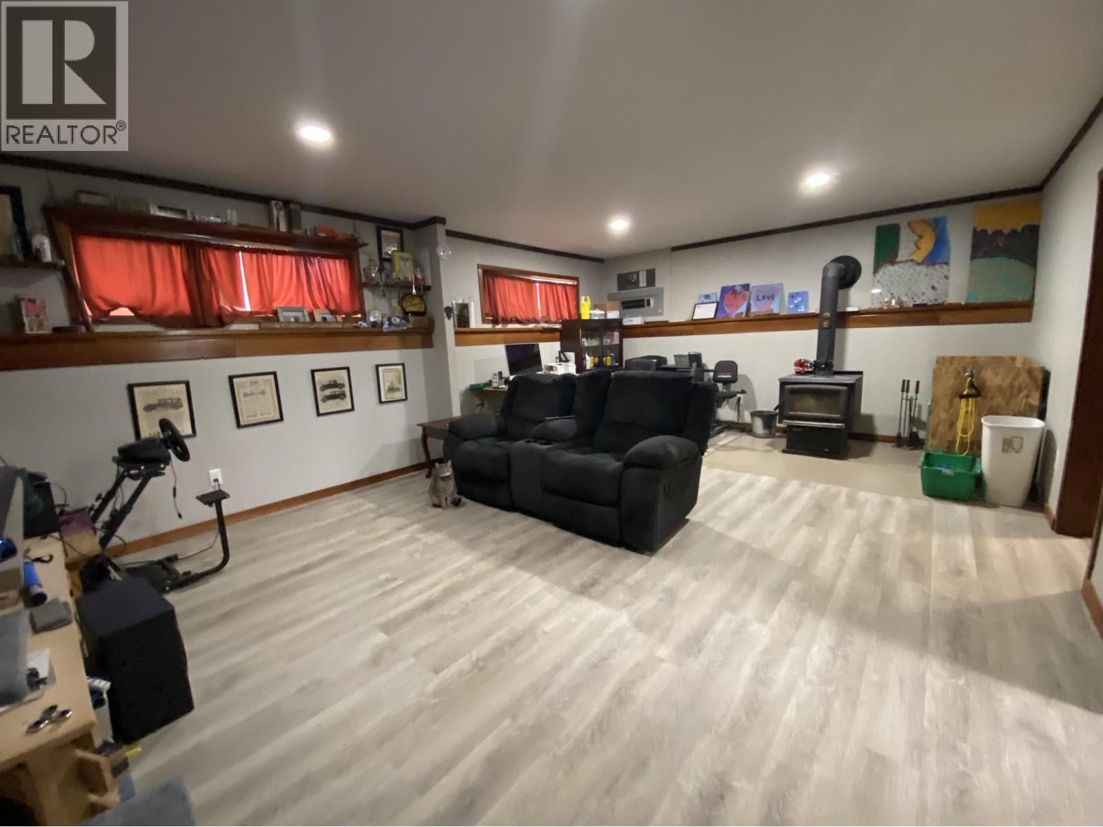 4710 GAIR AVENUE, Terrace