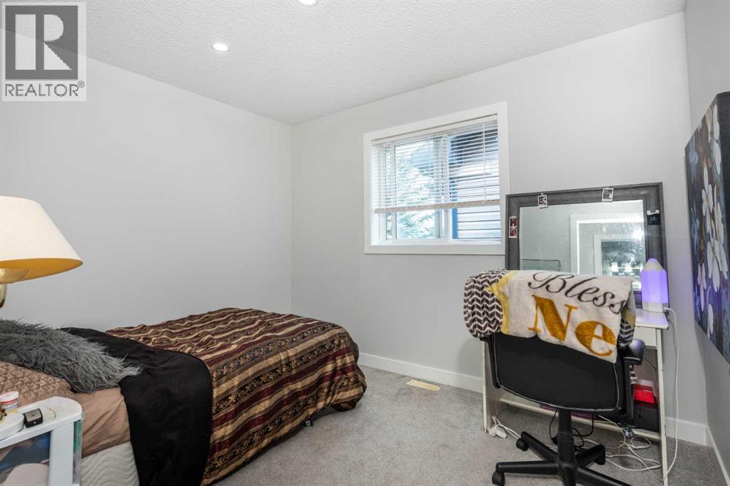 Single Family House for Sale in  Chapalina Crescent SE Chaparral Calgary 