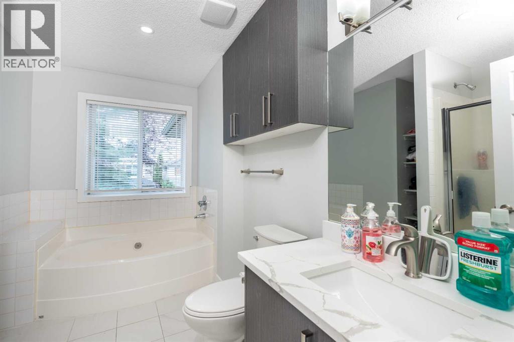Single Family House for Sale in  Chapalina Crescent SE Chaparral Calgary 