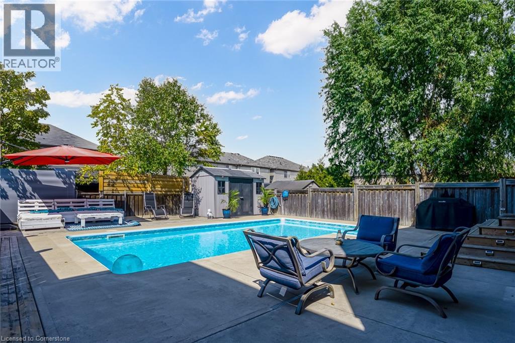 Photo 11 of 4401 Dennis Avenue, Beamsville ON