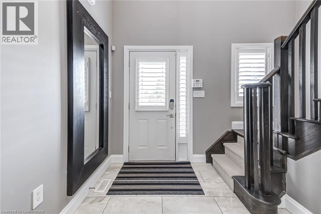 Photo 8 of 4401 Dennis Avenue, Beamsville ON