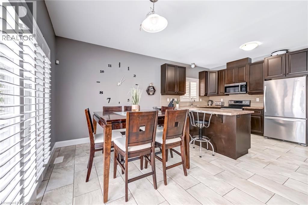 Photo 24 of 4401 Dennis Avenue, Beamsville ON