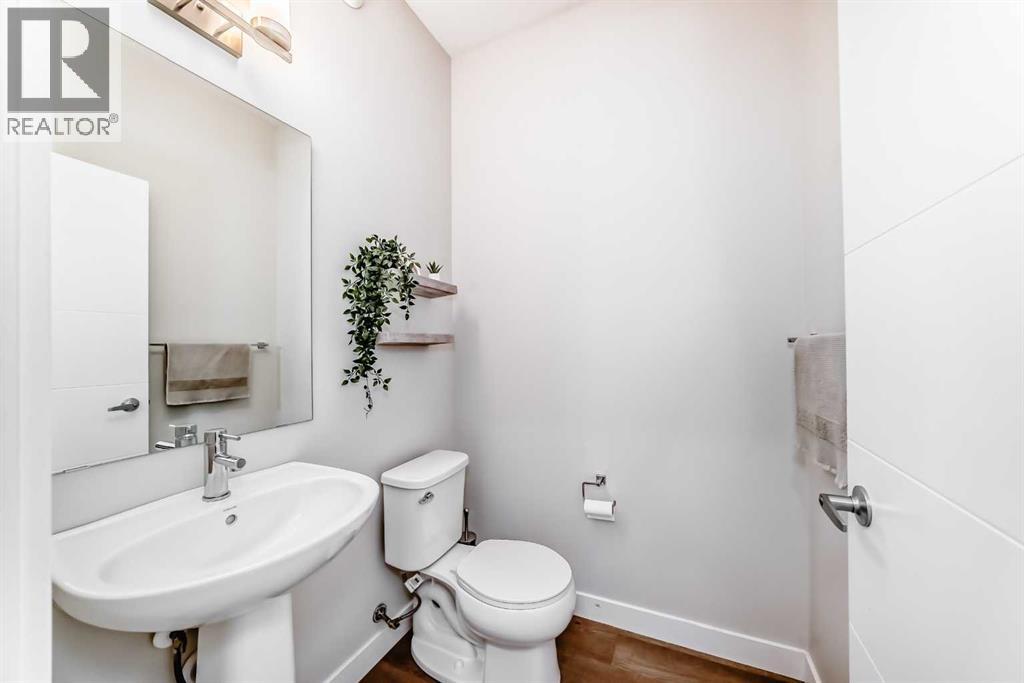 Single Family House for Sale in  sage meadows Circle NW Sage Hill Calgary 