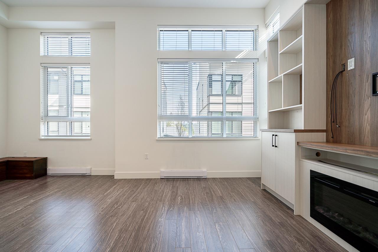 Photo 6 of 12 14057 60 A Avenue, Surrey BC
