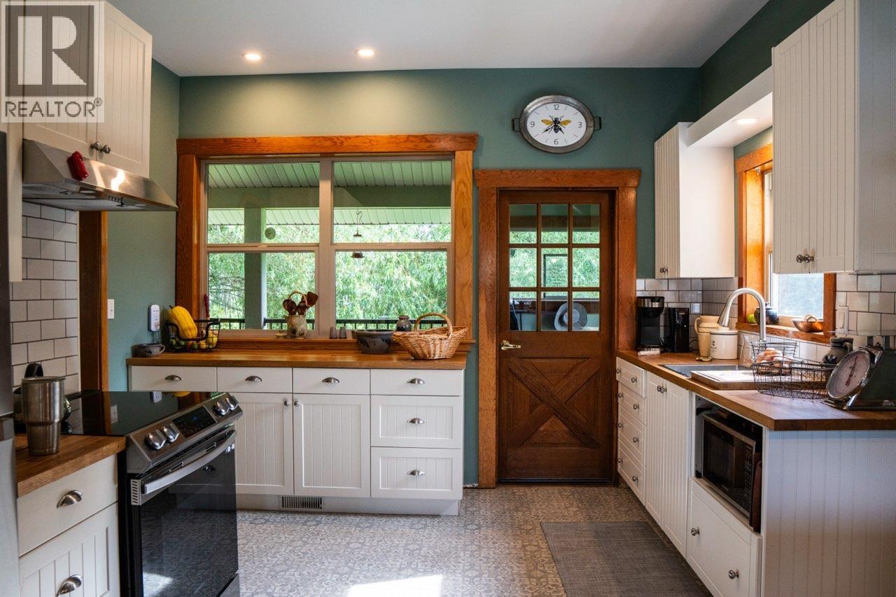 Photo 17 of 12165 Buckhorn Lake Road, Prince George BC