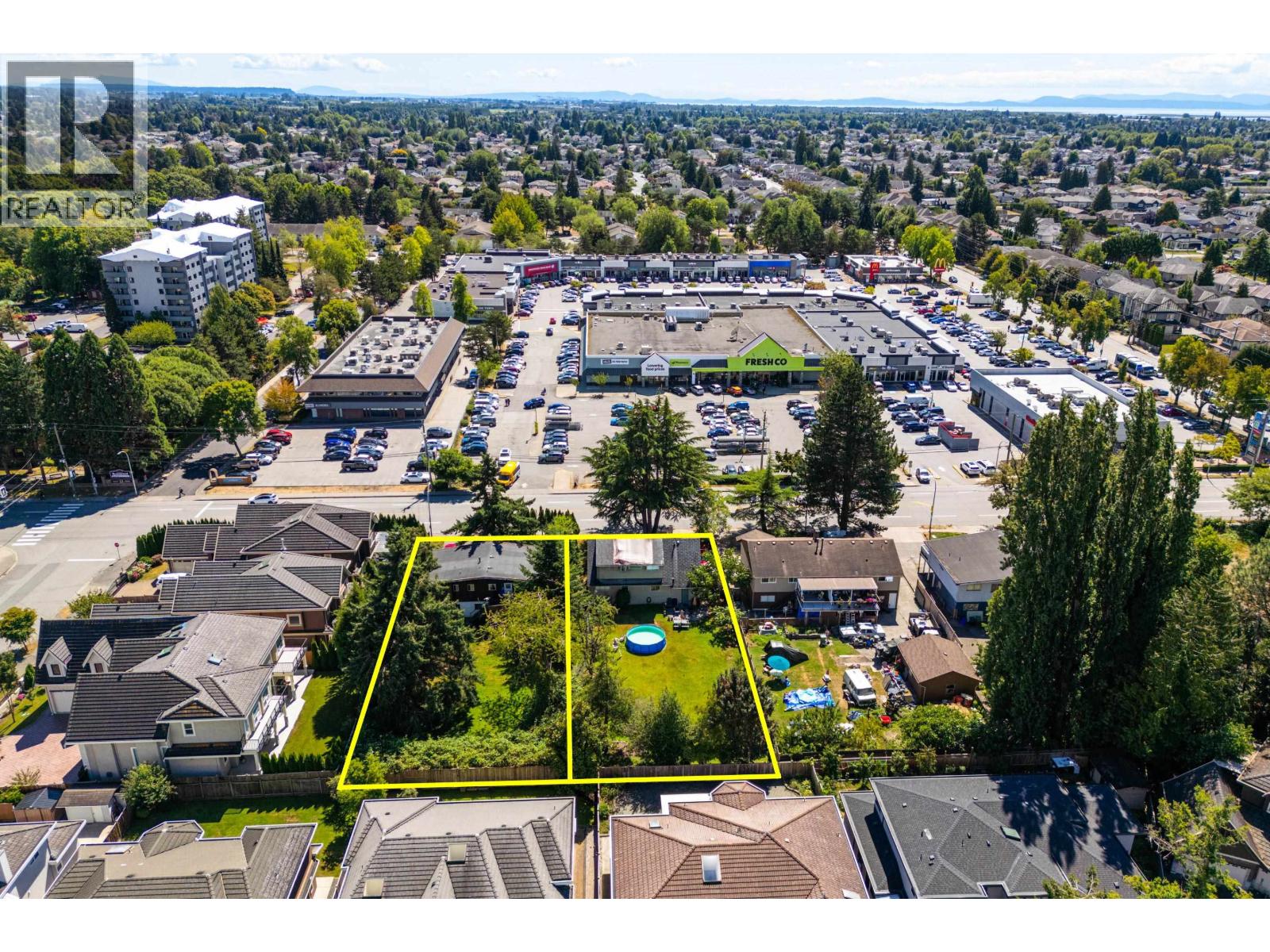 Photo 4 of 6131 Blundell Road, Richmond BC