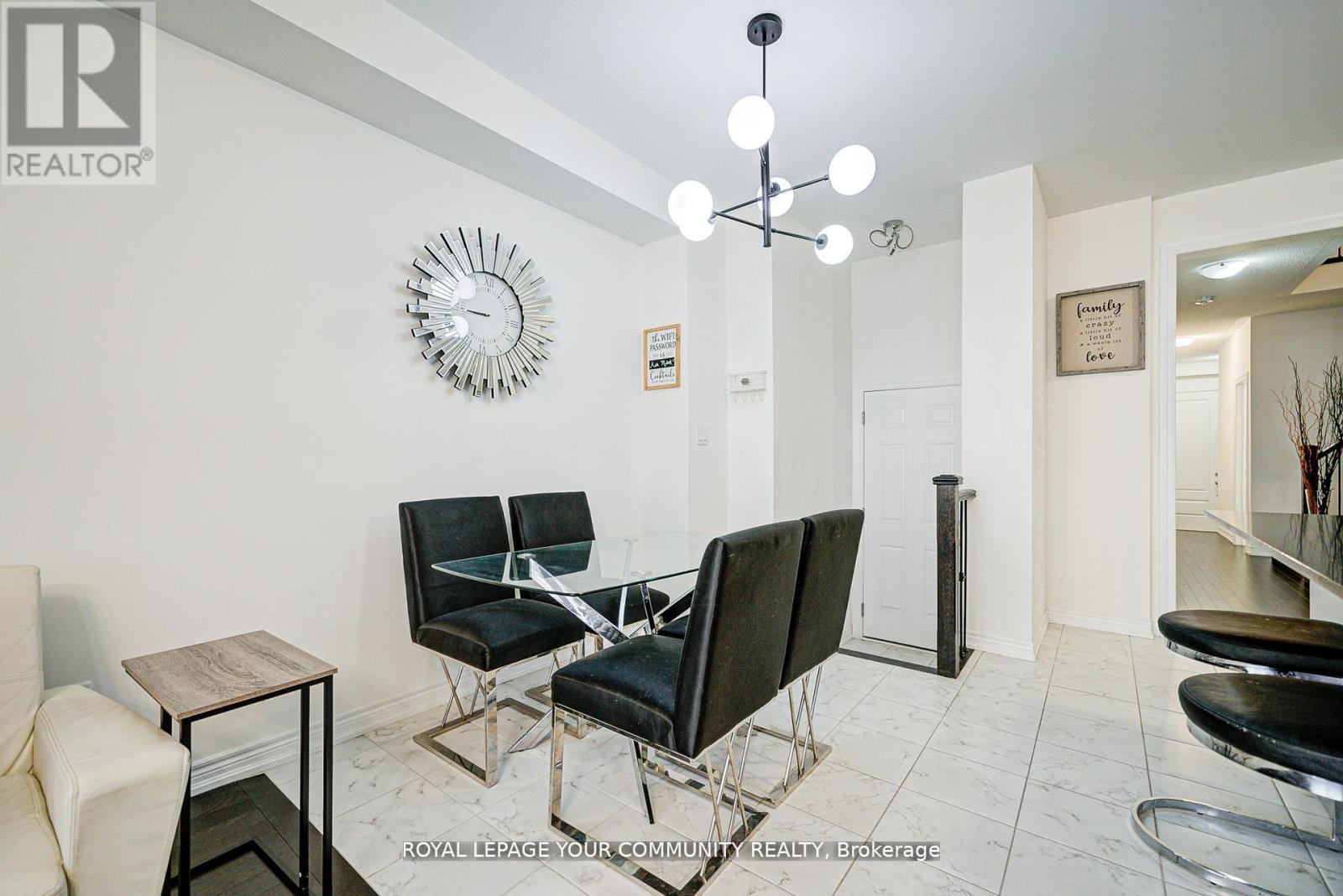 Photo 40 of 16 Angelfish Road, Brampton ON