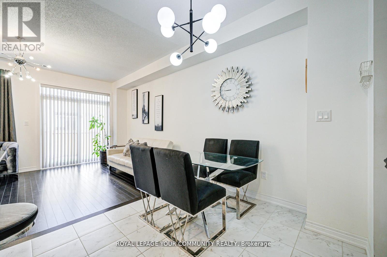 Photo 45 of 16 Angelfish Road, Brampton ON