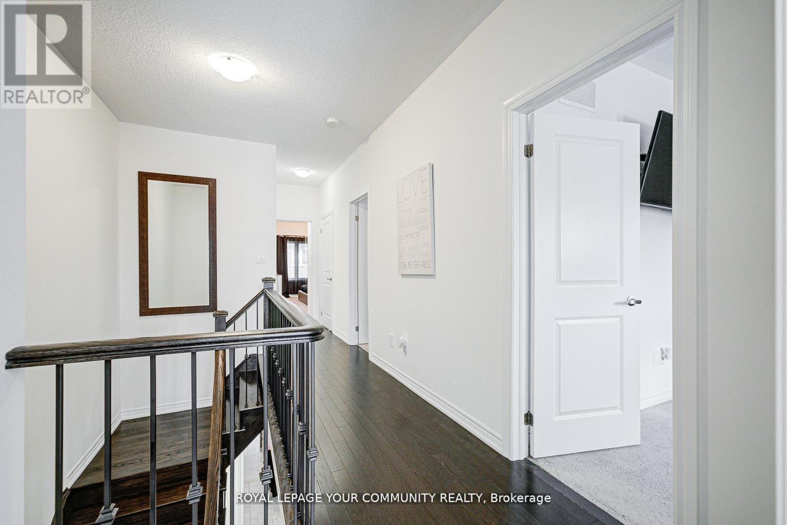 Photo 34 of 16 Angelfish Road, Brampton ON