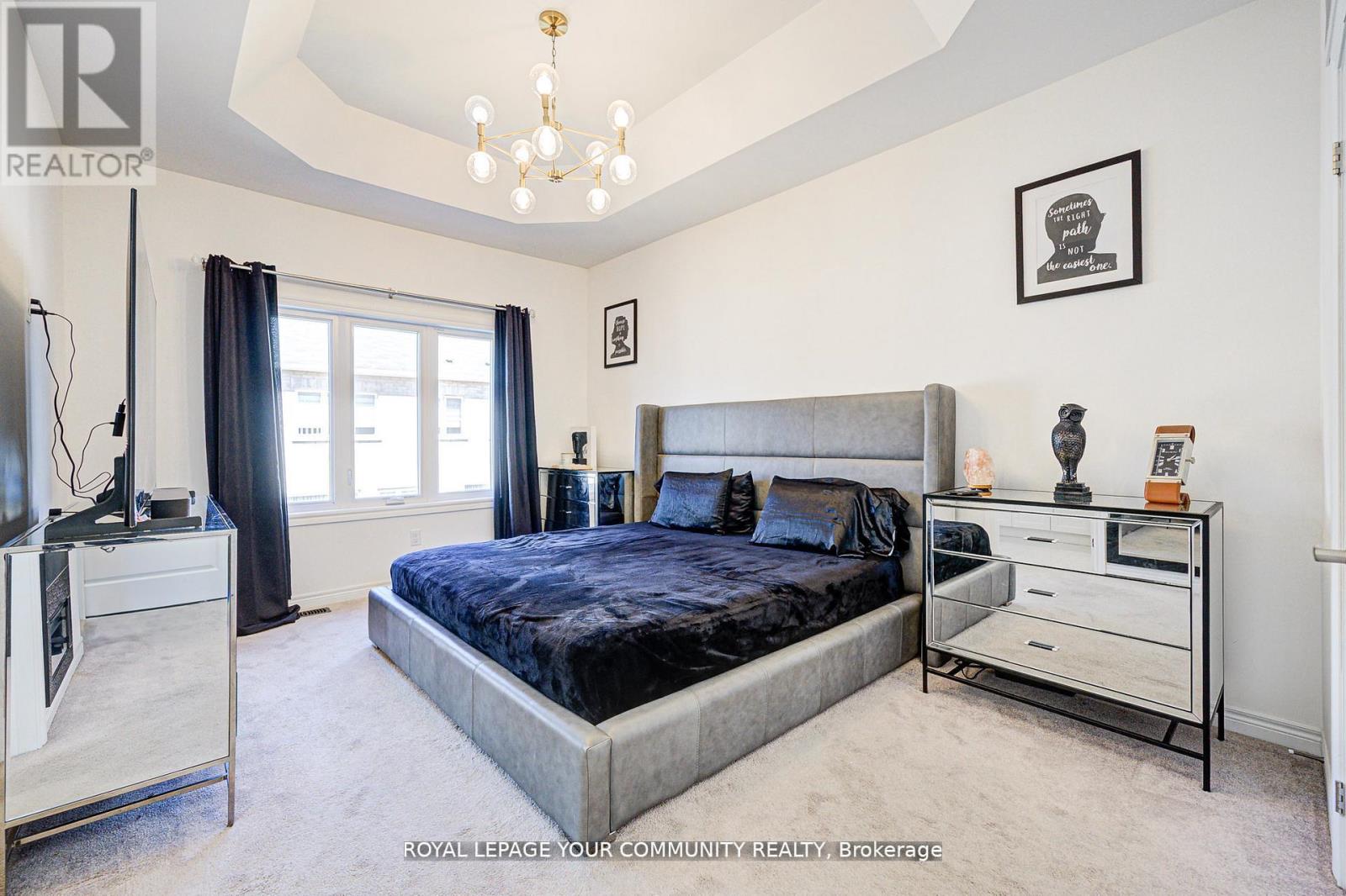 Photo 17 of 16 Angelfish Road, Brampton ON