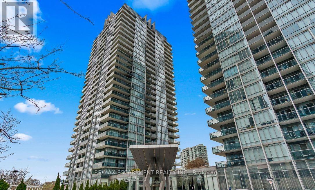 Photo 1 of 607 88 Park Lawn Road, Toronto ON