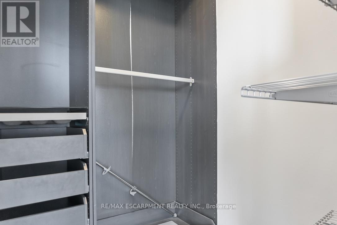 Photo 19 of 607 88 Park Lawn Road, Toronto ON