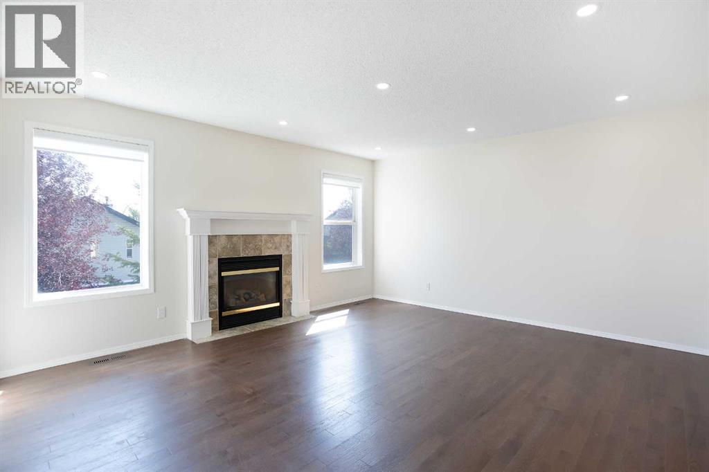 Single Family House for Sale in  Hidden Ranch Close NW Hidden Valley Calgary 