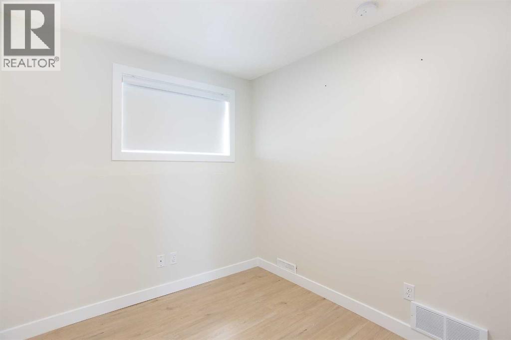 Single Family House for Sale in  Hidden Ranch Close NW Hidden Valley Calgary 