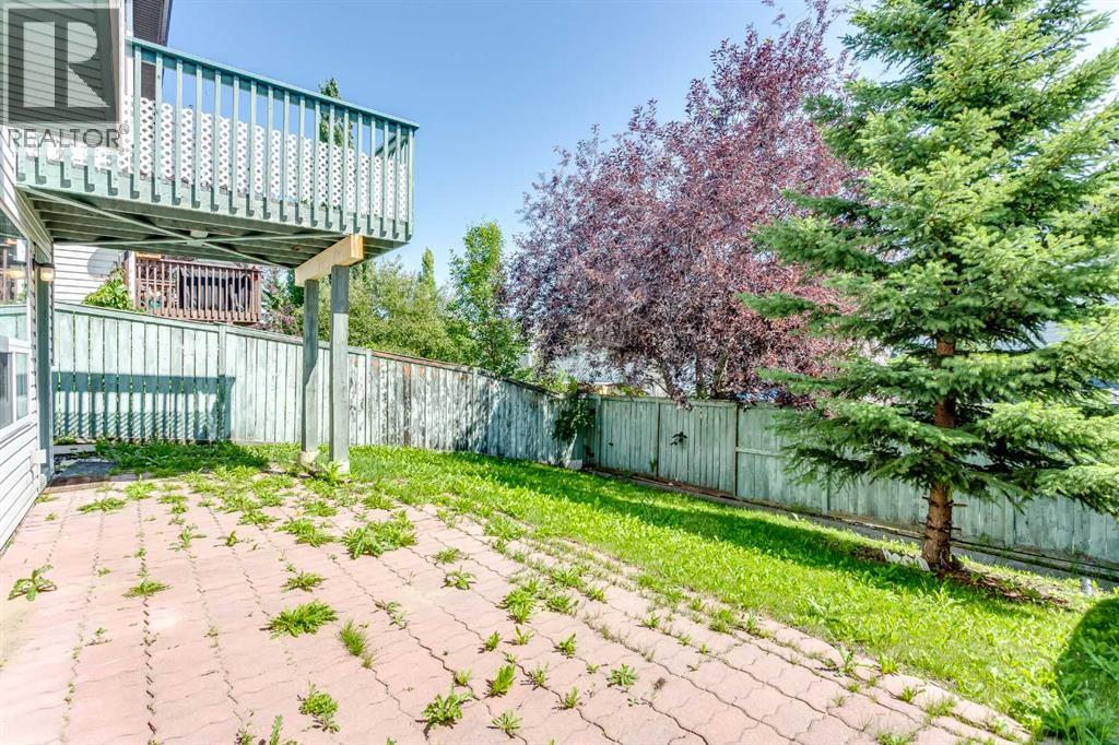 Single Family House for Sale in  Hidden Ranch Close NW Hidden Valley Calgary 
