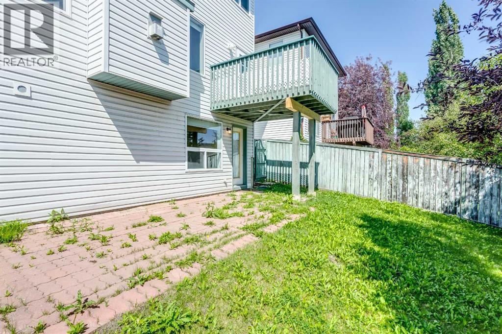 Single Family House for Sale in  Hidden Ranch Close NW Hidden Valley Calgary 