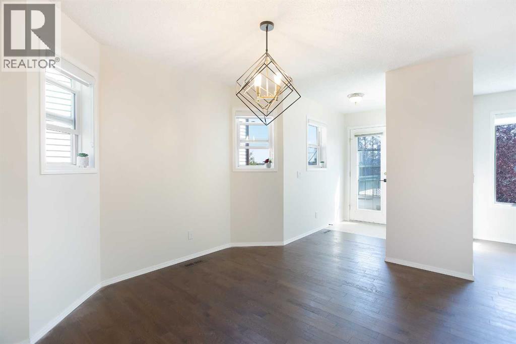 Single Family House for Sale in  Hidden Ranch Close NW Hidden Valley Calgary 