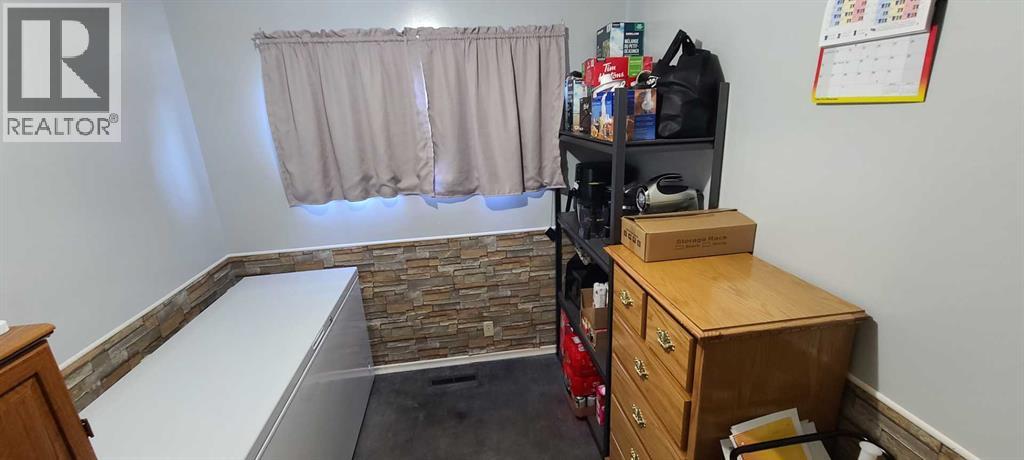 Photo 19 of 5613 55 Street, Taber AB