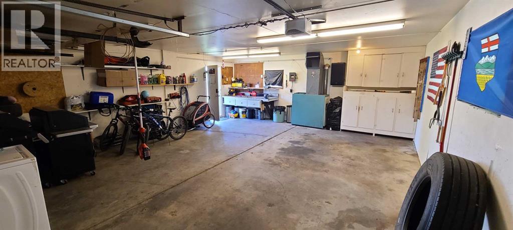 Photo 3 of 5613 55 Street, Taber AB
