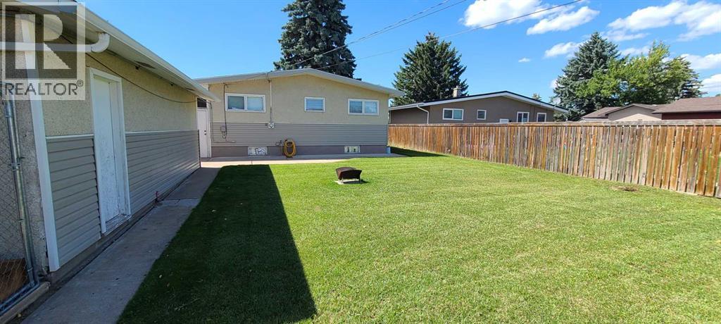 Photo 22 of 5613 55 Street, Taber AB
