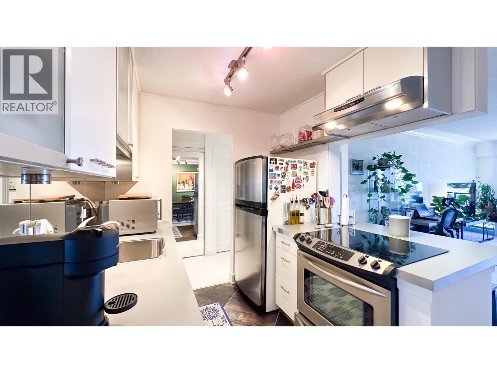 Photo 14 of 306 252 W 2nd Street, North Vancouver BC