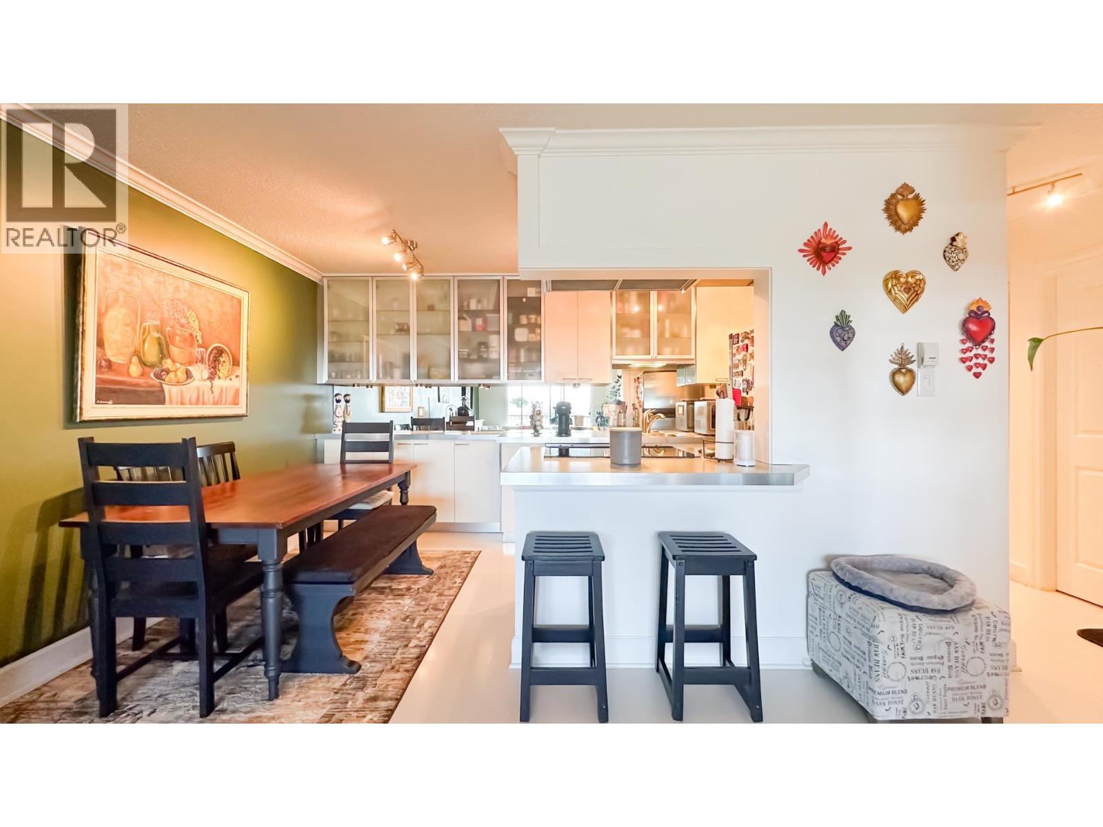 Photo 11 of 306 252 W 2nd Street, North Vancouver BC