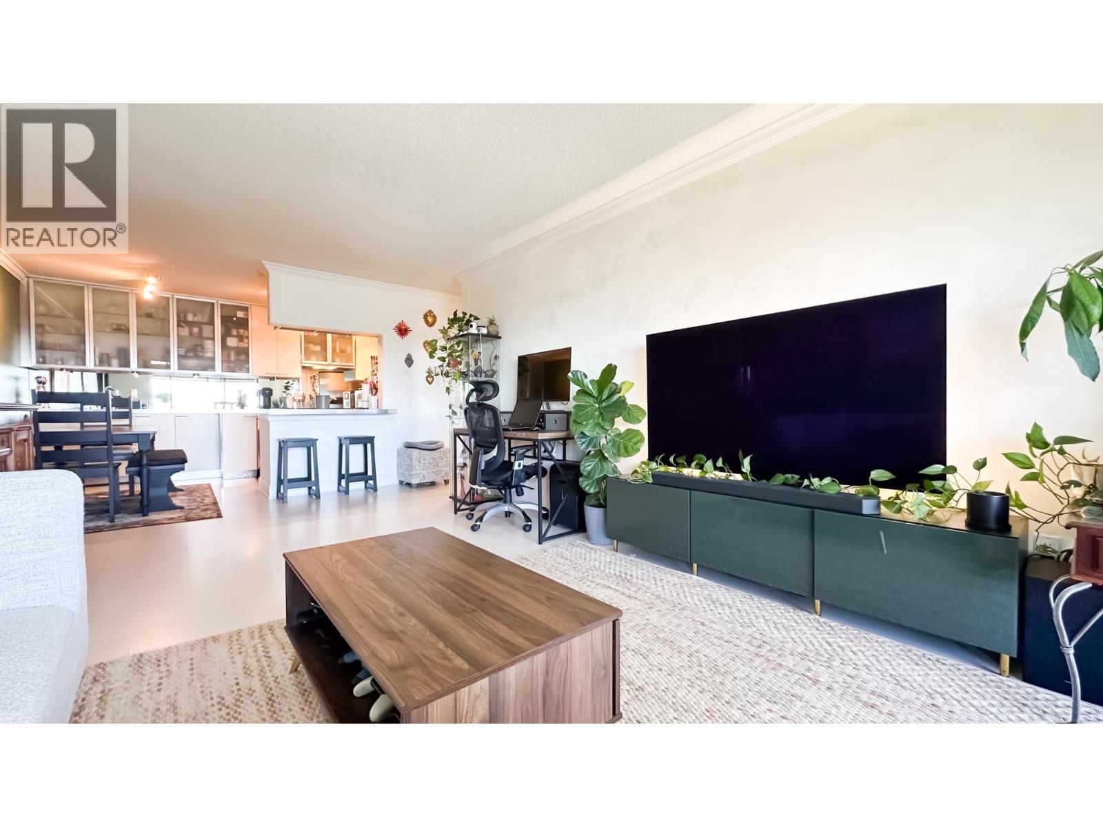 Photo 8 of 306 252 W 2nd Street, North Vancouver BC