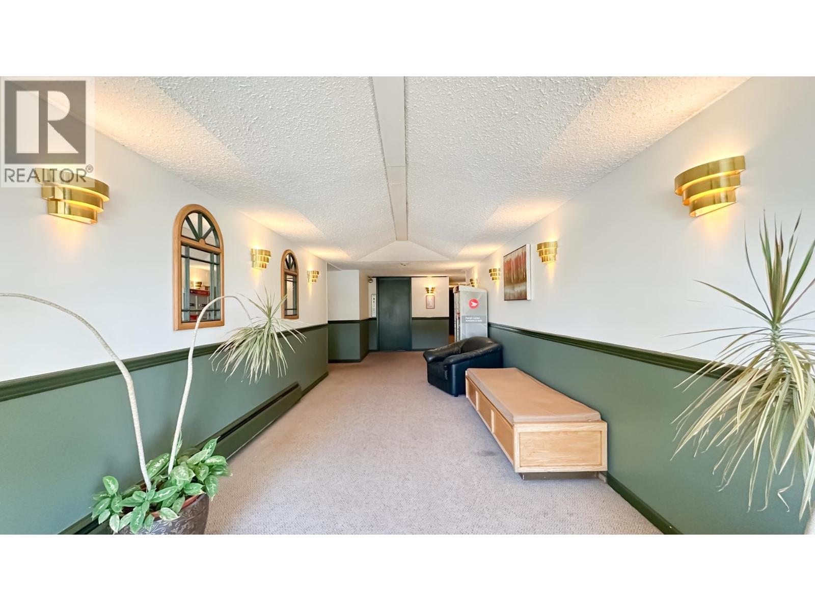 Photo 4 of 306 252 W 2nd Street, North Vancouver BC