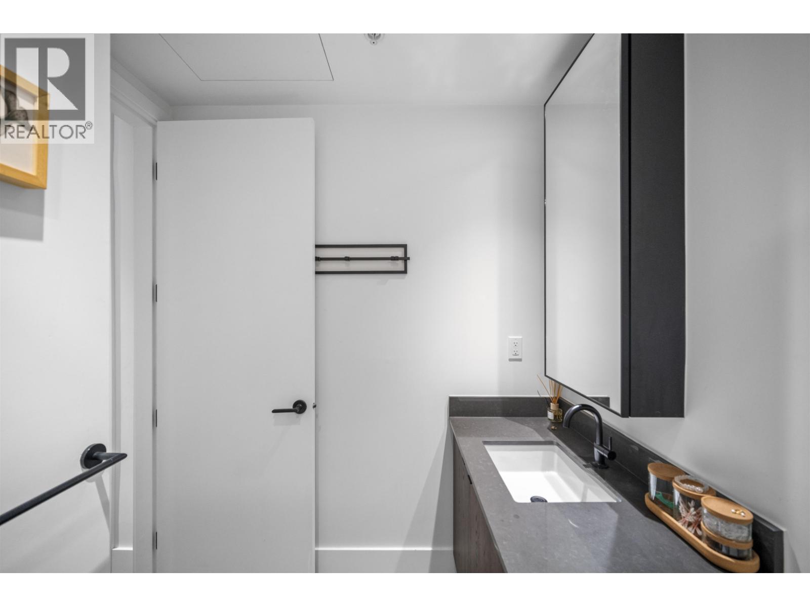 Photo 12 of 411 83 Moody Street, Port Moody BC
