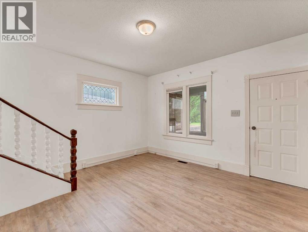 Photo 17 of 169 5 Street Se, Medicine Hat AB