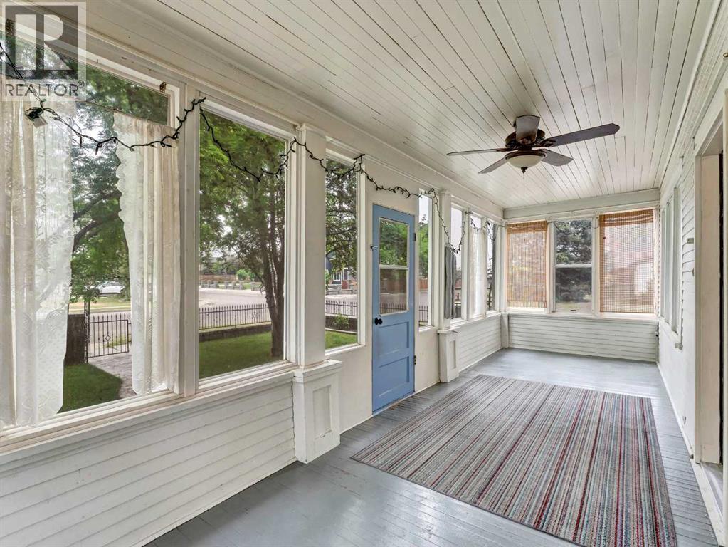 Photo 5 of 169 5 Street Se, Medicine Hat AB