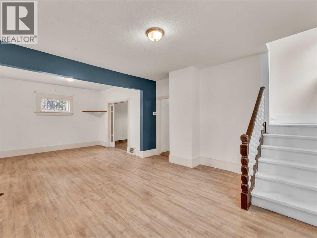 Photo 16 of 169 5 Street Se, Medicine Hat AB