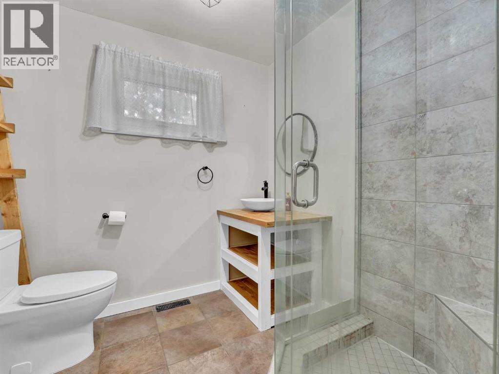 Photo 12 of 169 5 Street Se, Medicine Hat AB