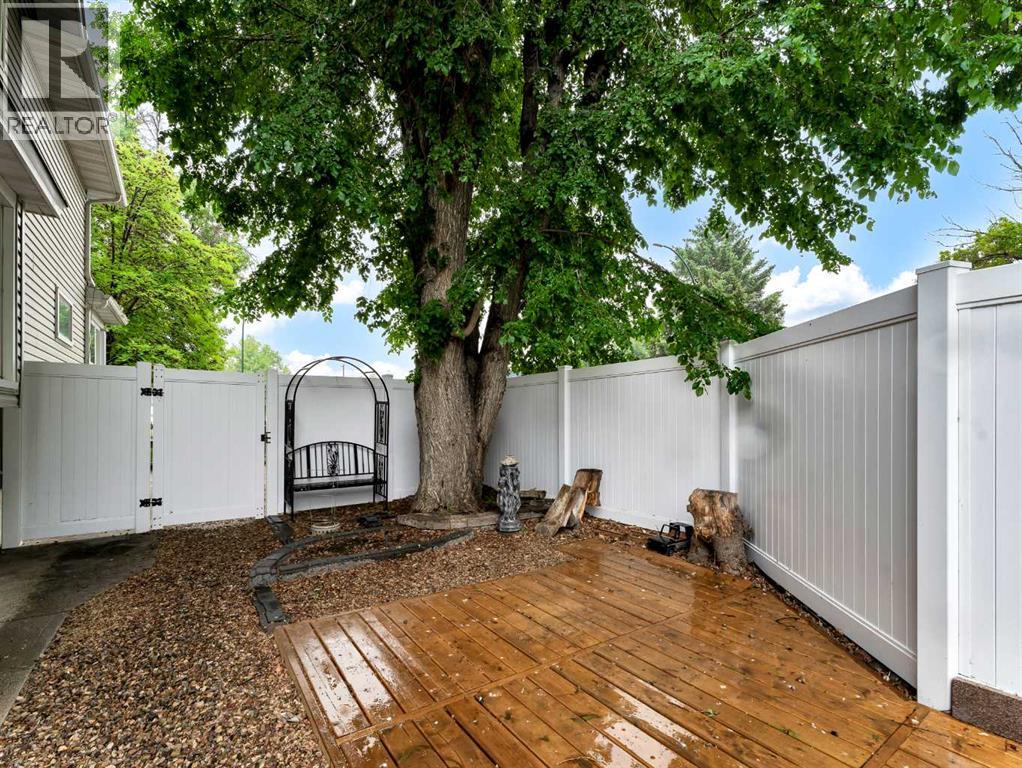 Photo 41 of 169 5 Street Se, Medicine Hat AB