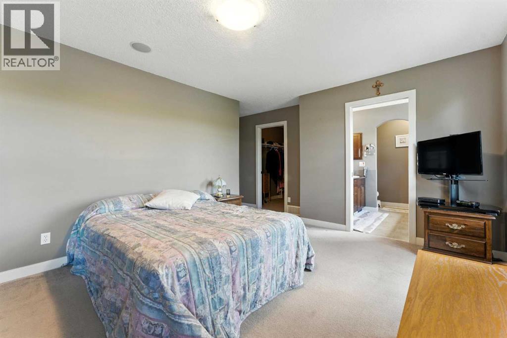 Single Family House for Sale in  Bridlecrest Court SW Bridlewood Calgary 