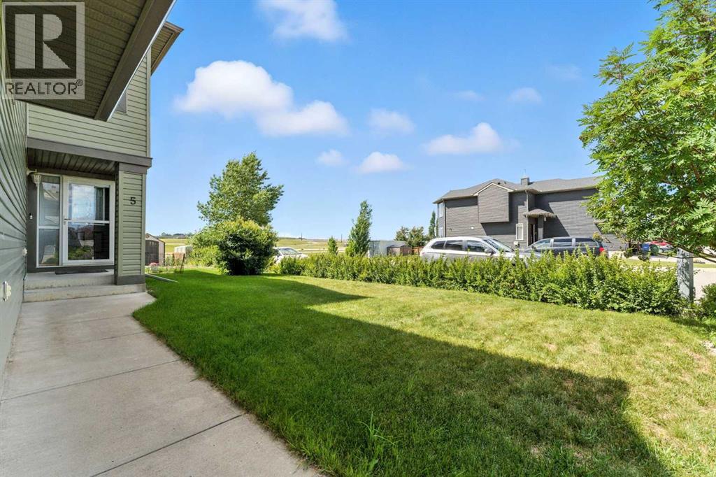 Single Family House for Sale in  Bridlecrest Court SW Bridlewood Calgary 