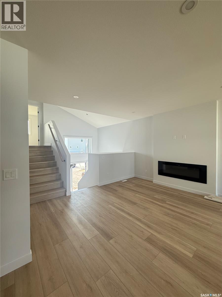 Photo 5 of 114 Haverstock Crescent, Saskatoon SK