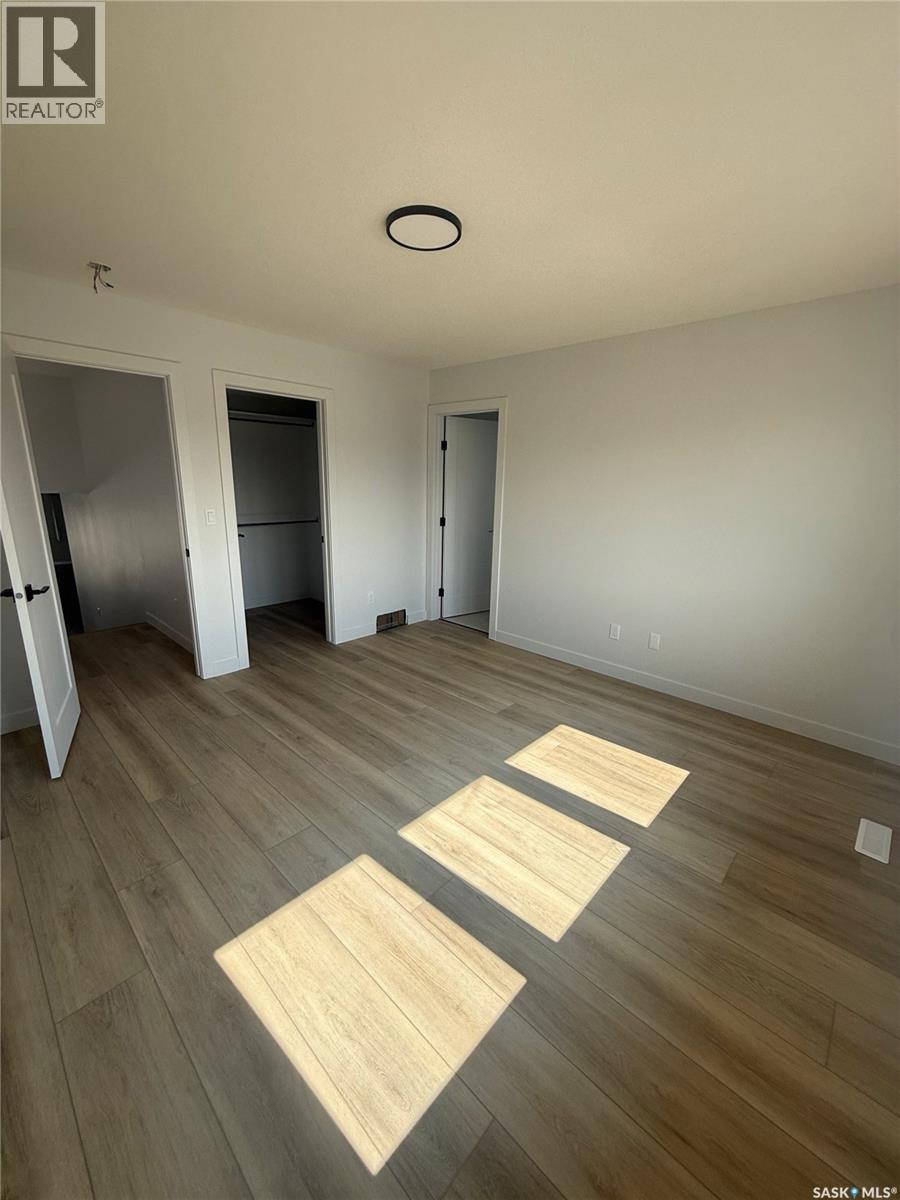Photo 11 of 114 Haverstock Crescent, Saskatoon SK
