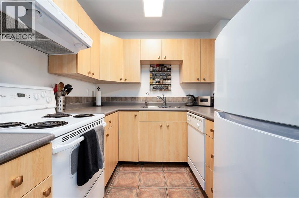 Single Family House for Sale in   Glamis Drive SW Glamorgan Calgary 
