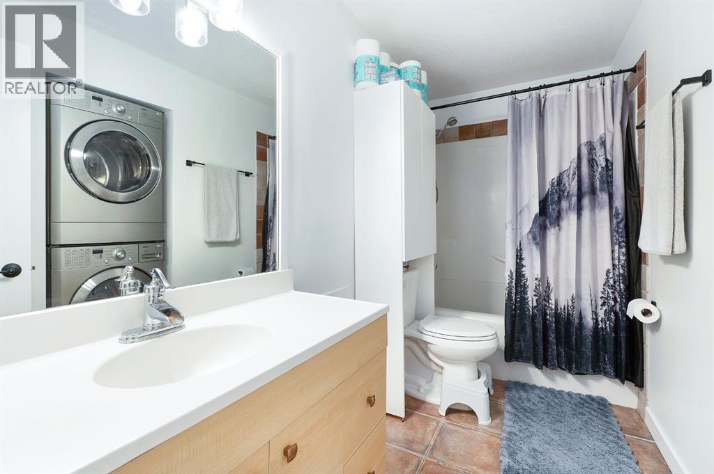 Single Family House for Sale in   Glamis Drive SW Glamorgan Calgary 