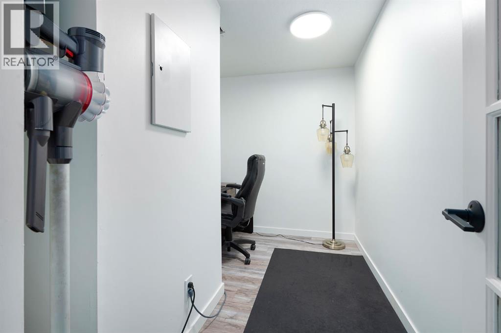 Single Family House for Sale in   Glamis Drive SW Glamorgan Calgary 