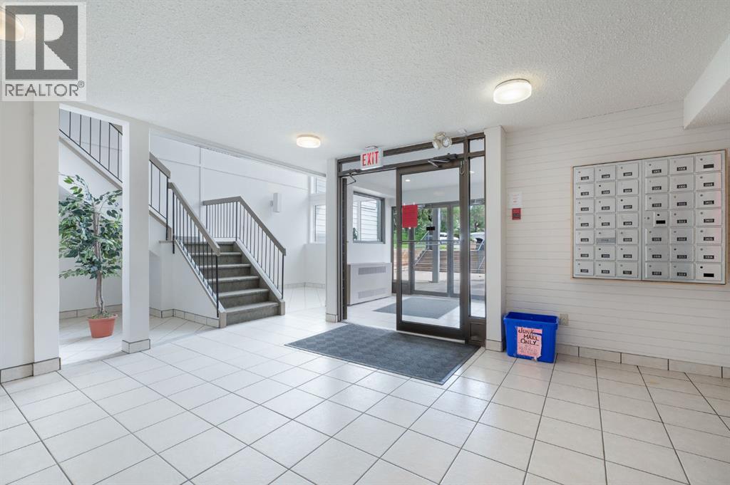 Single Family House for Sale in   Glamis Drive SW Glamorgan Calgary 