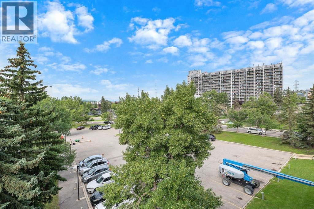Single Family House for Sale in   Glamis Drive SW Glamorgan Calgary 