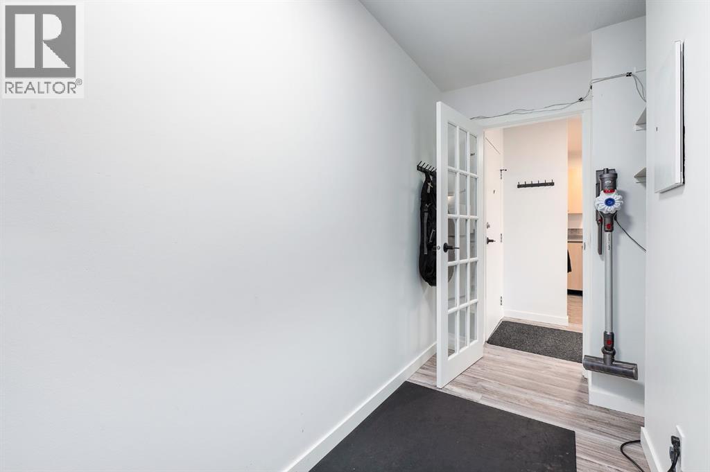 Single Family House for Sale in   Glamis Drive SW Glamorgan Calgary 