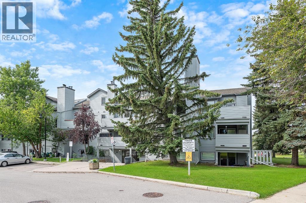 Single Family House for Sale in   Glamis Drive SW Glamorgan Calgary 